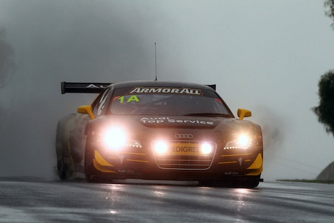 120226_bathurst_race_winning_audi_action
